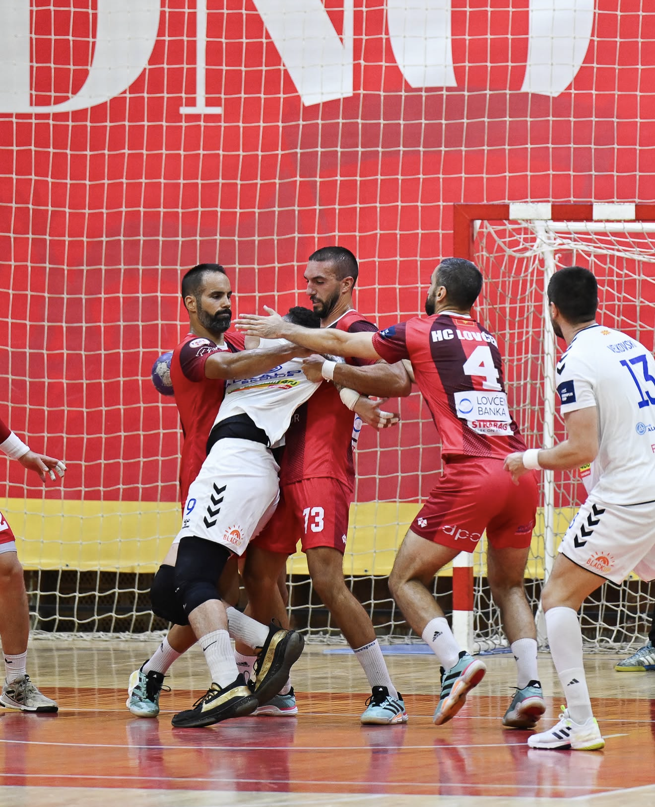 ALKALOID EKSPLODIRAO U NASTAVKU: SERIJA 7:0 SLOMILA LOVĆEN NA CETINJU